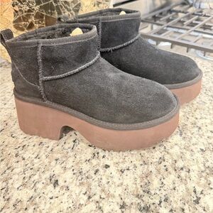 Uggs Women's Black Platform Ankle Boots